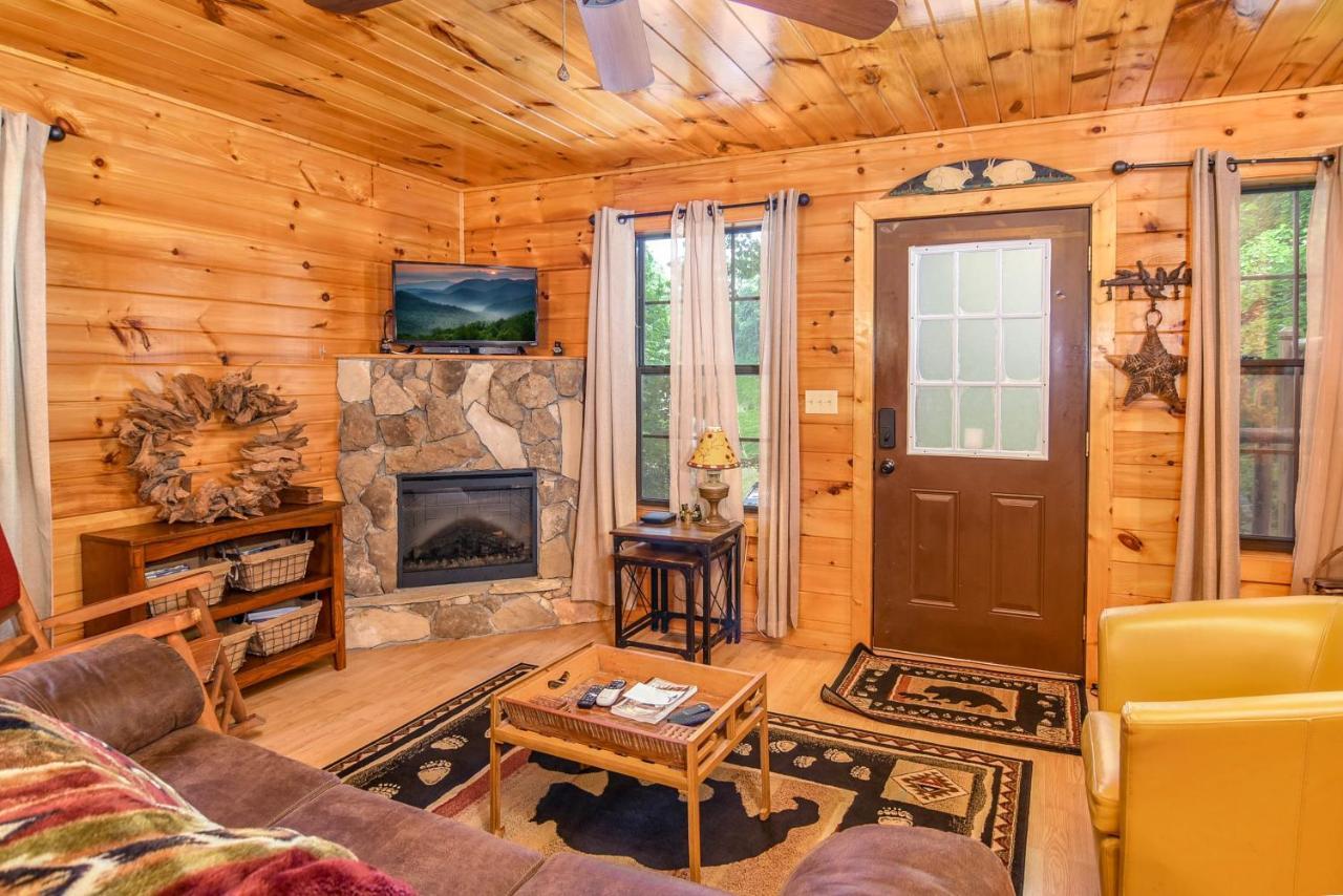 Permanent Vacation-Private Honeymoon Cabin With Hot Tub Sevierville Eksteriør bilde