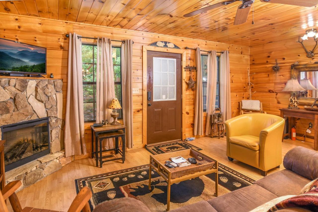 Permanent Vacation-Private Honeymoon Cabin With Hot Tub Sevierville Eksteriør bilde